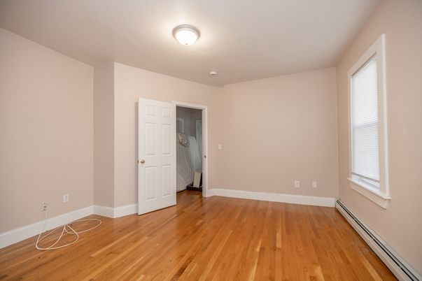 Empty room, Interior, Washer, Wood Texture Flooring