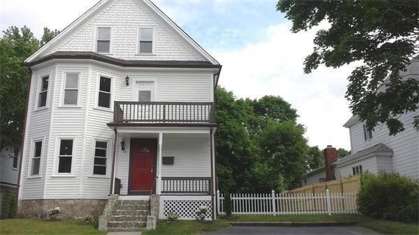 Exterior, Facade, Queen Anne Victorian