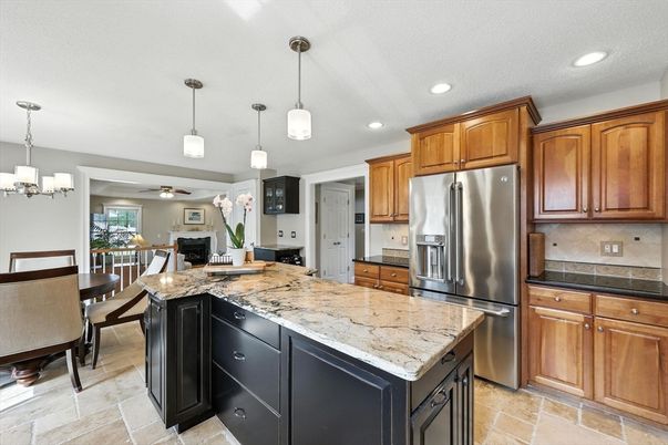 Dining room, Interior, Kitchen, Pendant Lights, Recessed Lighting, Stainless Steel Appliances