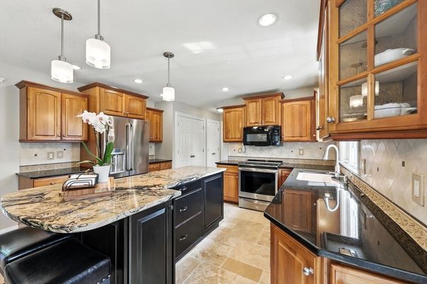 Interior, Kitchen, Pendant Lights, Recessed Lighting, Stainless Steel Appliances