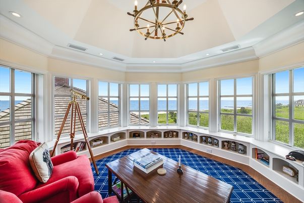 Chandelier, Interior, Living room, Recessed Lighting, Water