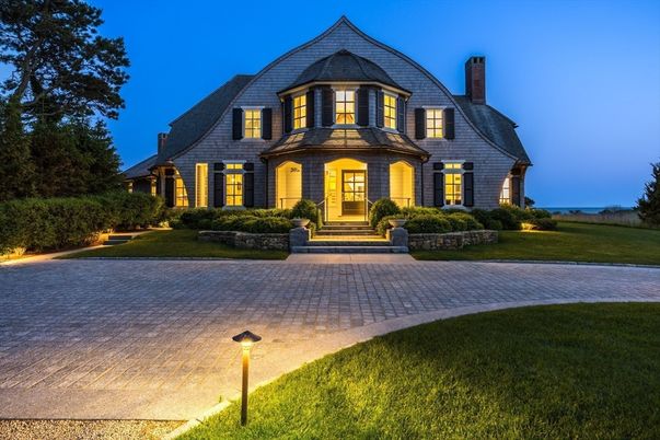 Backyard, Exterior, Facade, French Provincial