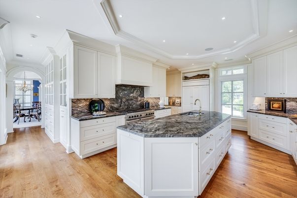 Chandelier, Dining room, Interior, Kitchen, Recessed Lighting, Wood Texture Flooring