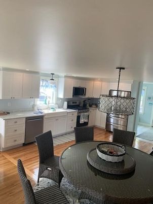 Dining room, Interior, Kitchen, Stainless Steel Appliances, Wood Texture Flooring