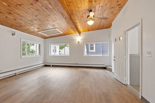 Empty room, Interior, Wooden Beams, Wooden Ceilings, Wood Texture Flooring