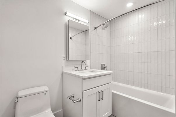 Bathroom, Interior, Recessed Lighting