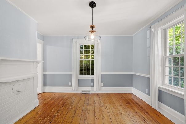 Empty room, Interior, Pendant Lights, Wood Texture Flooring