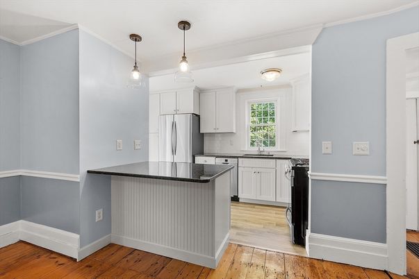 Interior, Kitchen, Pendant Lights, Wood Texture Flooring