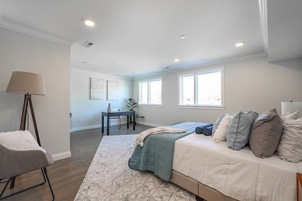 Bedroom, Interior, Recessed Lighting, Wood Texture Flooring