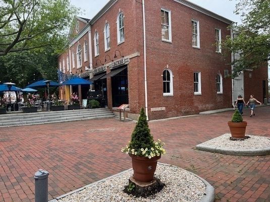 Exterior, Facade, Brick Facade, Rowhouse