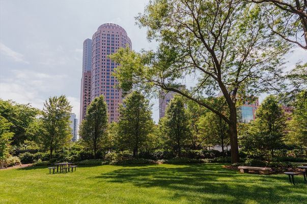 Backyard, Exterior, Facade, Highrise