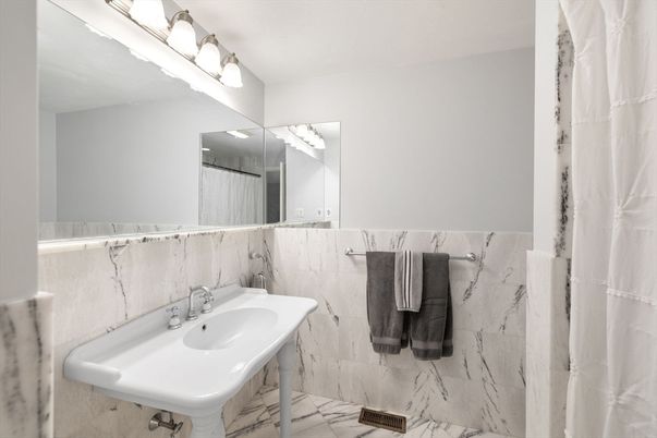 Bathroom, Interior, Marble, Marble Walls