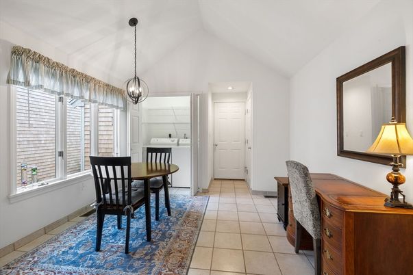 Dining room, Interior, Pendant Lights, Recessed Lighting