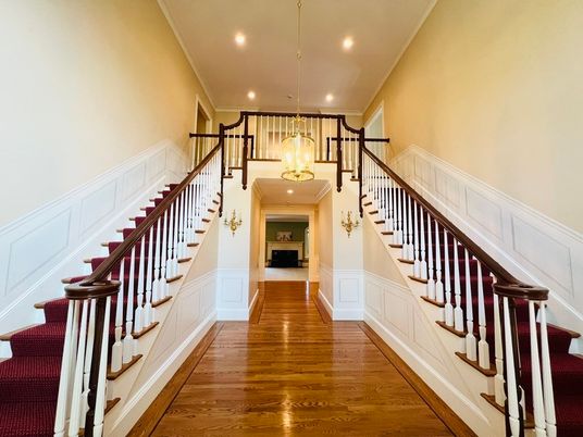 Interior, Pendant Lights, Recessed Lighting, Wood Texture Flooring