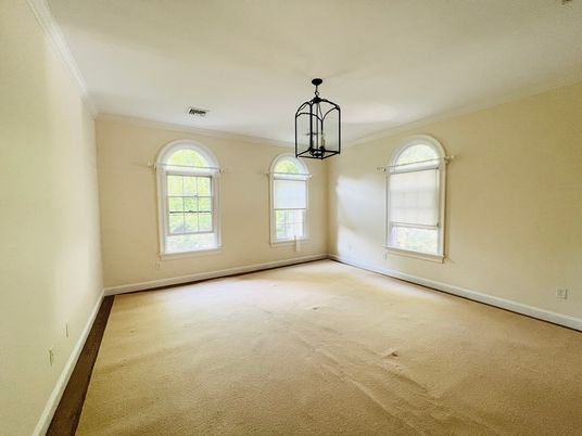 Empty room, Interior, Pendant Lights