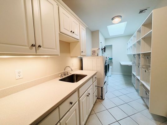Interior, Kitchen, Washer