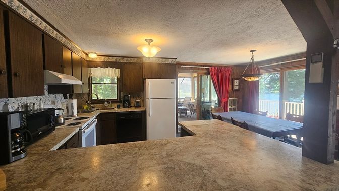 Interior, Kitchen, Pendant Lights
