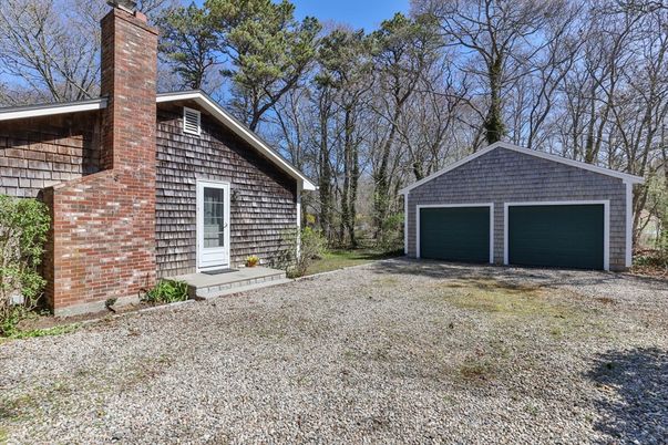 Backyard, Detached Garage, Exterior