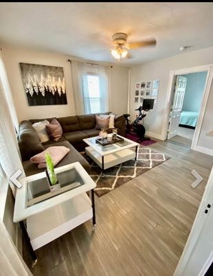 Fitness Equipment, Interior, Living room, Wood Texture Flooring