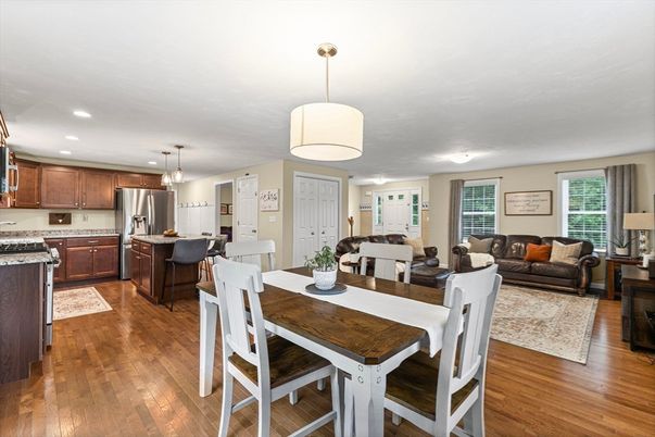 Dining room, Interior, Kitchen, Living room, Pendant Lights, Recessed Lighting, Stainless Steel Appliances, Wood Texture Flooring
