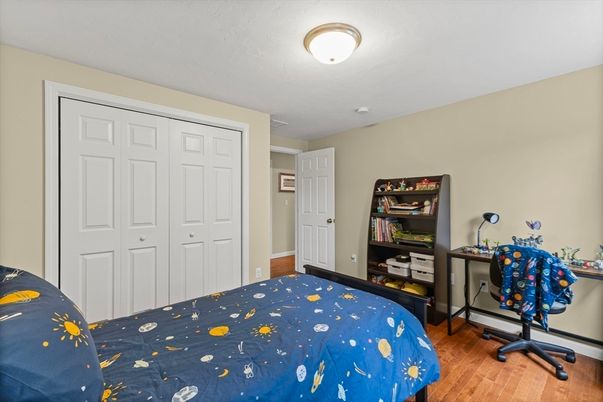 Bedroom, Home Office, Interior, Wood Texture Flooring