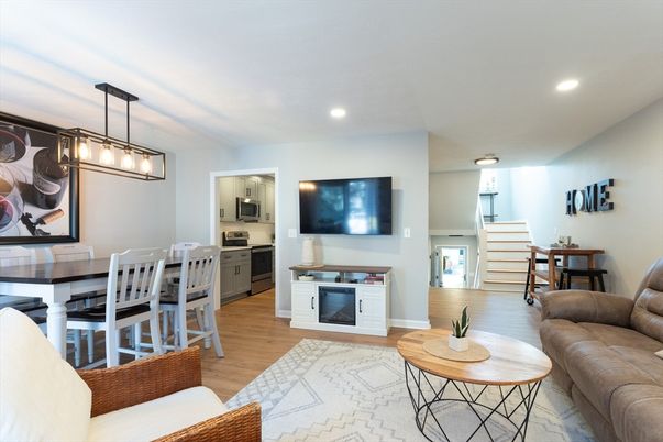 Dining room, Interior, Kitchen, Living room, Pendant Lights, Recessed Lighting, Wood Texture Flooring