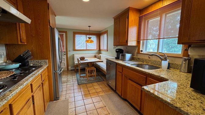 Dining room, Interior, Kitchen, Pendant Lights, Recessed Lighting