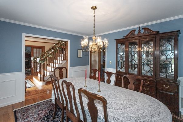 Chandelier, Dining room, Interior, Wood Texture Flooring