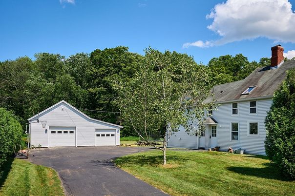 Backyard, Detached Garage, Exterior