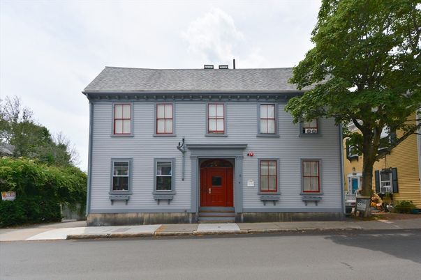 Exterior, Facade, Georgian