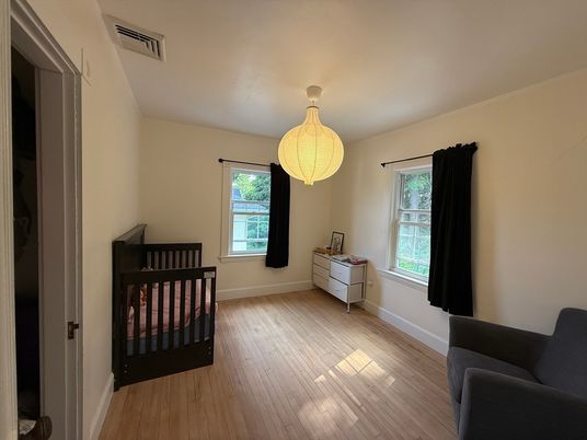 Interior, Pendant Lights, Wood Texture Flooring