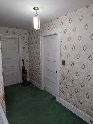 Empty room, Interior, Pendant Lights
