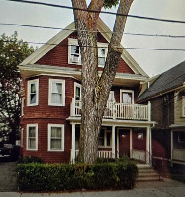 Exterior, Facade, Queen Anne Victorian