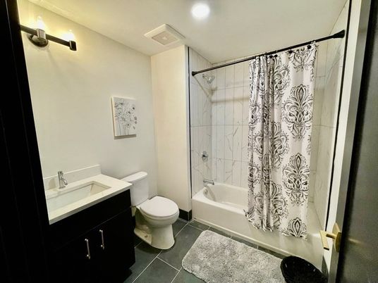 Bathroom, Interior, Recessed Lighting