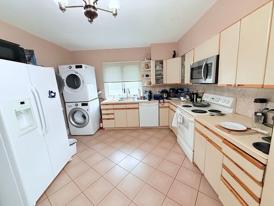 Interior, Kitchen, Washer