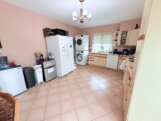 Chandelier, Interior, Kitchen, Washer