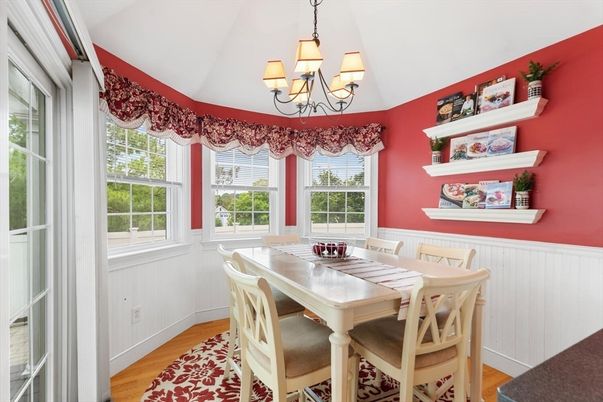 Chandelier, Dining room, Interior, Wood Texture Flooring