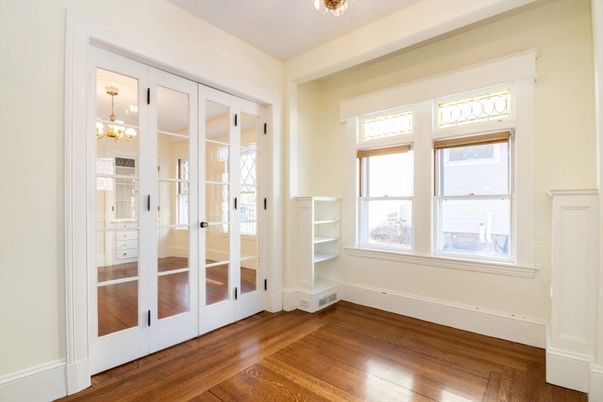 Chandelier, Interior, Wood Texture Flooring