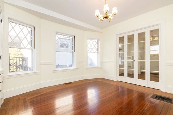 Chandelier, Empty room, Interior, Wood Texture Flooring