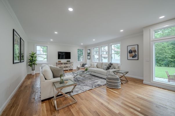 Interior, Living room, Recessed Lighting, Wood Texture Flooring