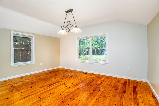 Empty room, Interior, Pendant Lights, Wood Texture Flooring