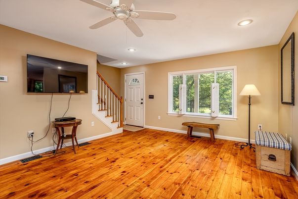 Interior, Recessed Lighting, Wood Texture Flooring