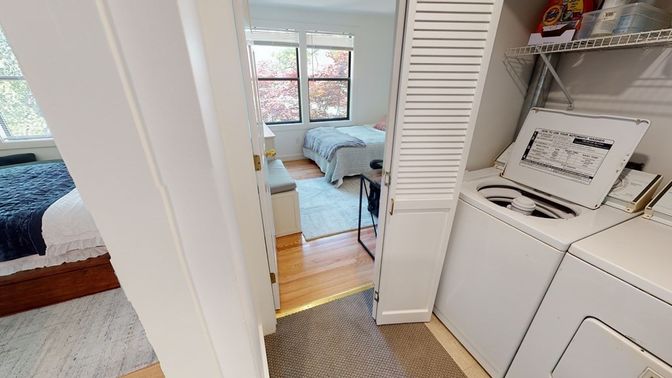 Bedroom, Interior, Utility Closets, Washer, Wood Texture Flooring