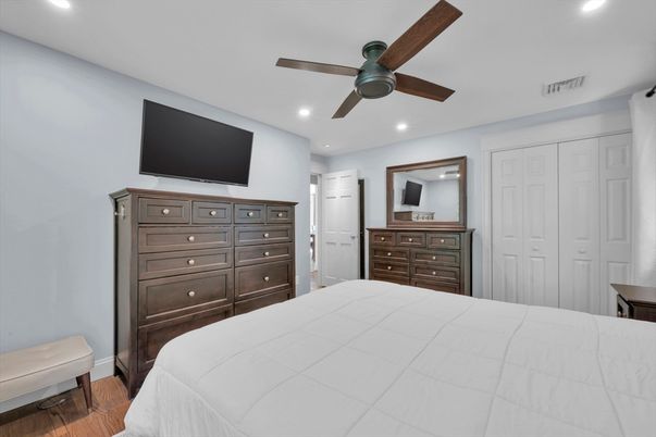 Bedroom, Interior, Recessed Lighting, Wood Texture Flooring