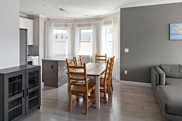Dining room, Interior, Kitchen, Pendant Lights, Recessed Lighting, Wood Texture Flooring
