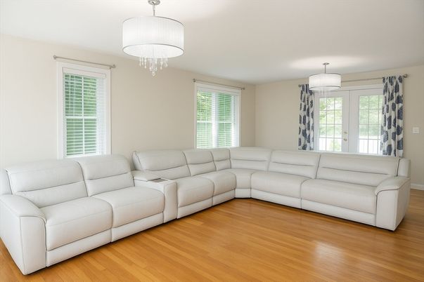 Chandelier, Interior, Living room, Wood Texture Flooring
