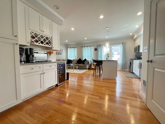 Interior, Kitchen, Living room, Pendant Lights, Recessed Lighting, Wood Texture Flooring