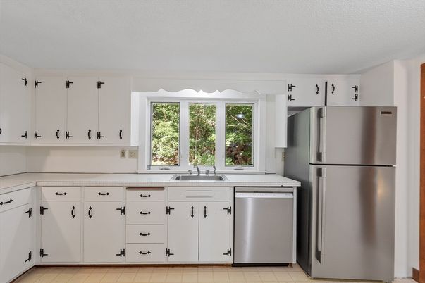 Interior, Kitchen, Stainless Steel Appliances