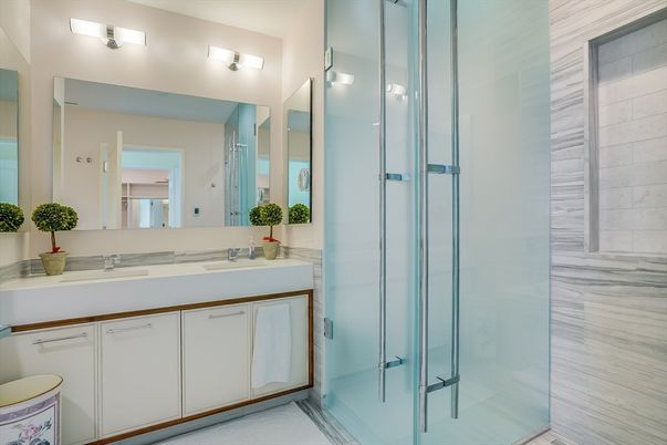 Bathroom, Glass Shower, Interior
