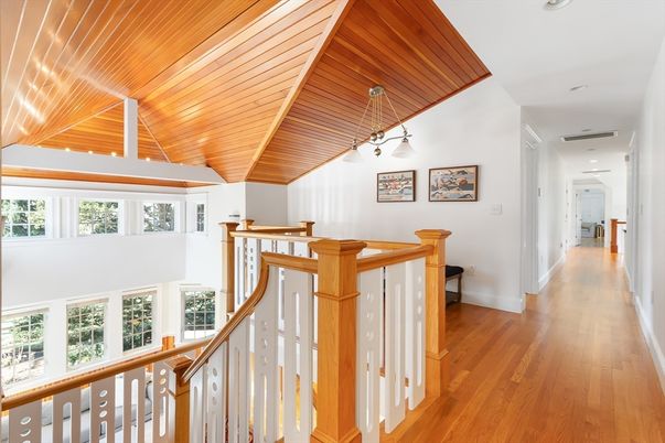 Interior, Pendant Lights, Recessed Lighting, Wooden Ceilings, Wood Texture Flooring